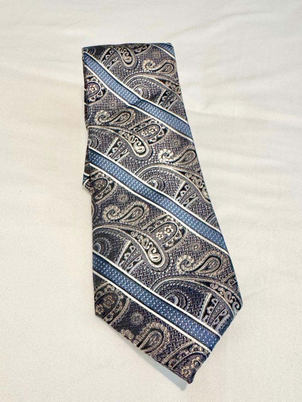 Pronto Uomo Platinum Tie Gray Blue Paisley Silk NWT